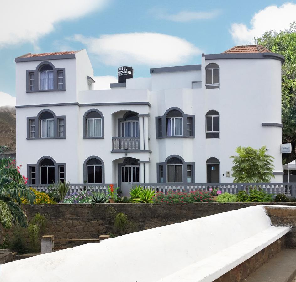Hotel Cruz Grande-Brava Vila Nova Sintra Exterior photo